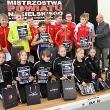 Młodzi ciężarowcy w Mroczy. Sportowa walka do ostatniego podejścia