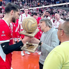 Piłka z zapałek dla Reprezentacji Polski. Spodobała się mistrzom
