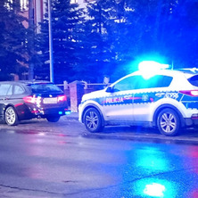 Uderzył w hulajnogę. Zdarzenie na przejściu dla pieszych 