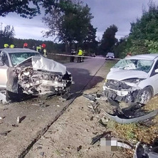 Zderzenie Audi i Forda. Dwie osoby poszkodowane