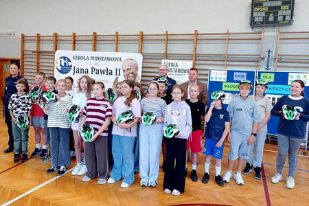 fot. Szkoła Podstawowa im. Jana Pawła II w Kowalewie