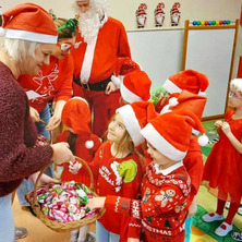 Uczniów odwiedził Święty Mikołaj. Nie zabrakło słodkości