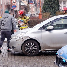 Zderzenie na skrzyżowaniu. Doszło do stłuczki <font color=