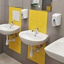 Łazienka po remoncie. Dostosowania do potrzeb osób z niepełnosprawnościami