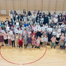 Dzień Kobiet w szkole w Królikowie. Nie zabrakło życzeń